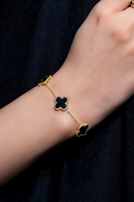 Lucky Clover Black