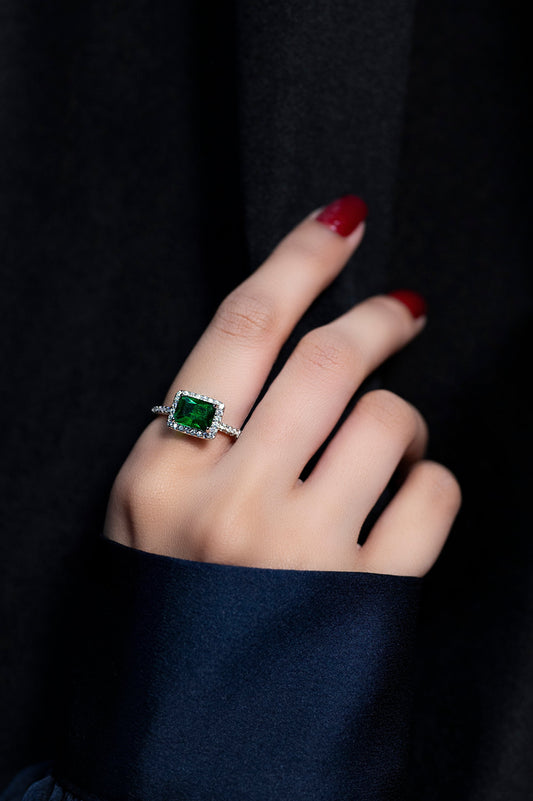 Emerald Luxe Ring