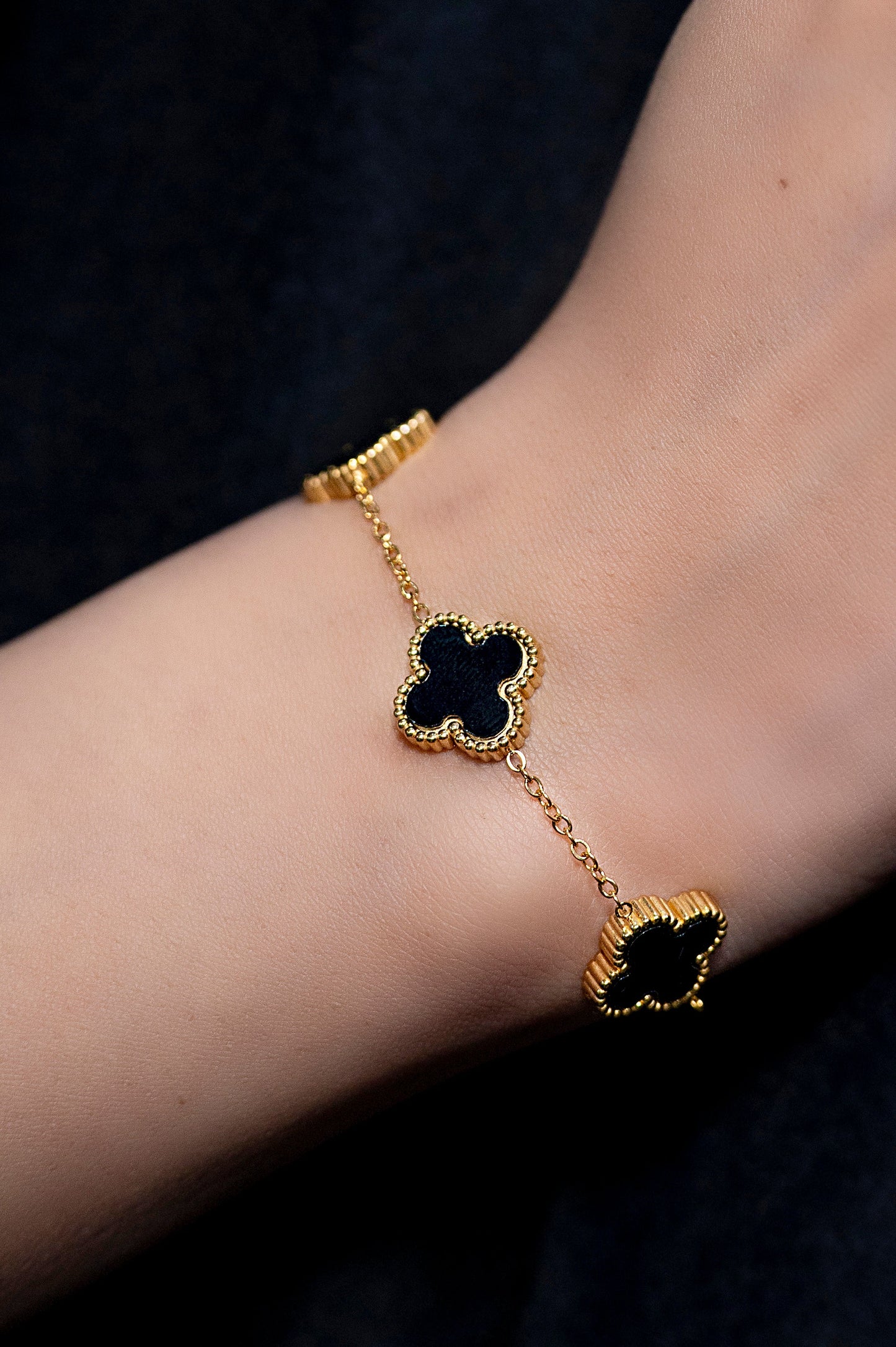Lucky Clover Black